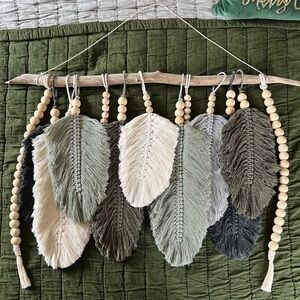 Handcrafted Feather Wall Hanging Decor